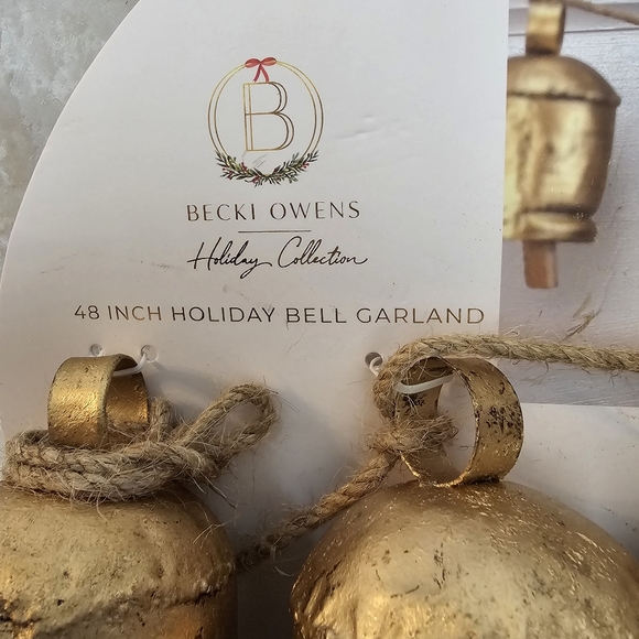 *Holiday Bell Garland - Picture 4 of 15